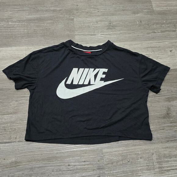 Nike Black & White Logo Crop Top Graphic Short Sleeve Shirt Women's Size Small - Picture 6 of 6